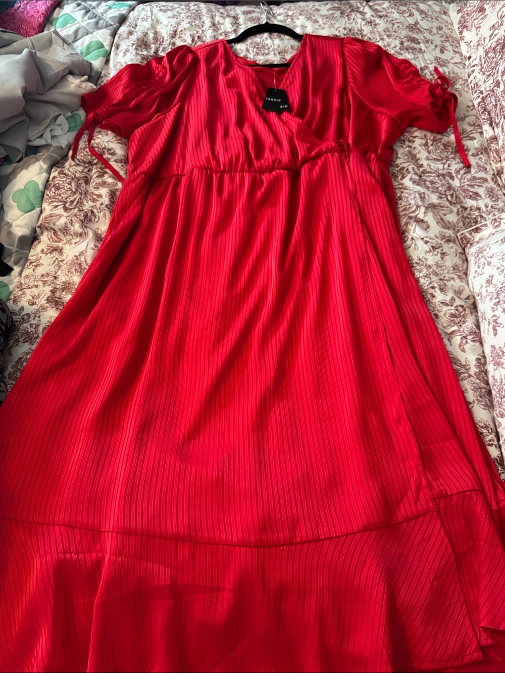 torrid Red Pleated V‑Neck Maxi Dress